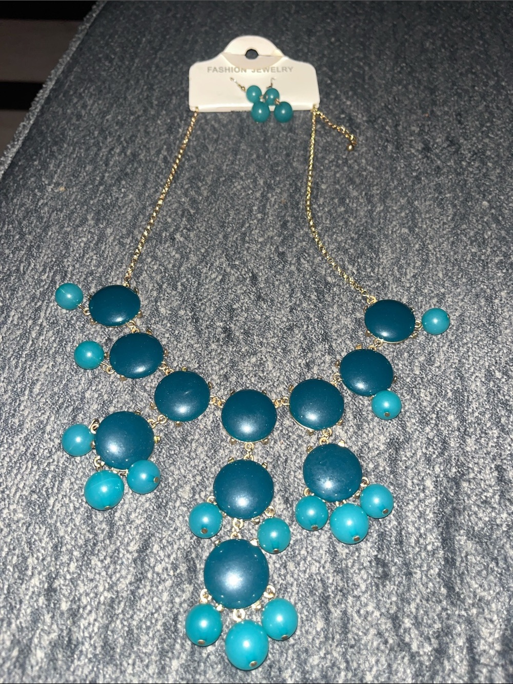 Fashion Jewelry Teal and Turquoise Bib Necklace Set
